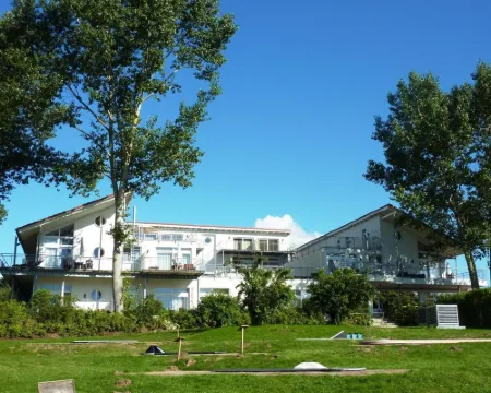 Elegant Eingerichtete Ferienwohnung Hotels in Mirow