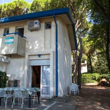 Townhouse with garden and easy beach access Отели в г. Эраклея