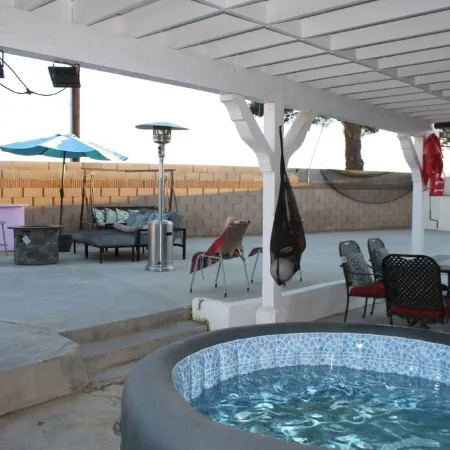 Spacious Home with Backyard Basketball + Laundry