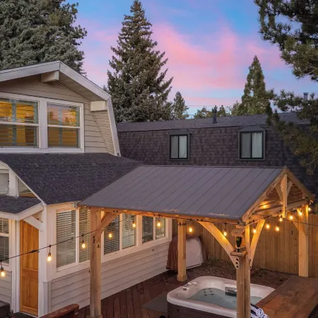 Cozy Big Bear Cabin w/ Hot Tub, Firepit & Fireplace Near the Lake Pineview Haven
