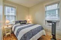 Idyllic Newport Area Cottage - Walk to First Beach - 沙灘