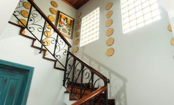 El Inn de la Moderna
