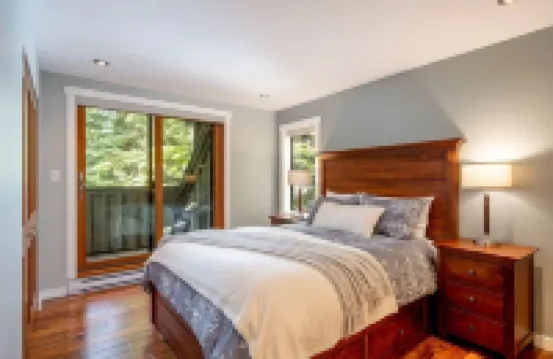 Crystal Ridge by Whistler Retreats Hotels in 