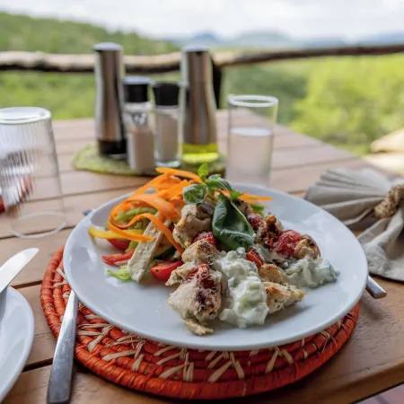 Buffalo Ridge Safari Lodge