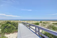 Newly Renovated Oceanfront Condo with Balcony, WiFi, W/D & Shared Pool/Tennis - 4-Star