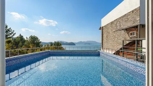 Yeosu Yegreena Pension