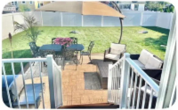 NEW Beach House - 3 blocks to the beach with beach Badges!