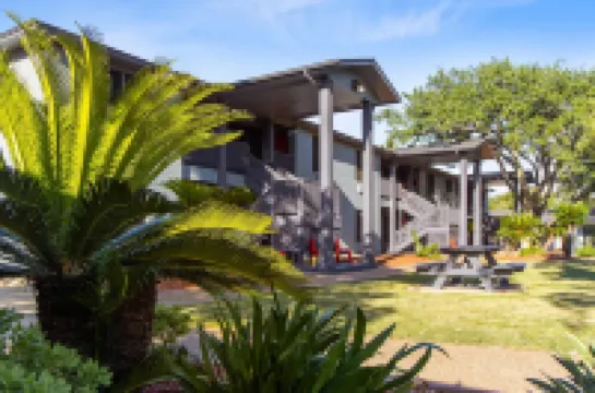 富爾頓羅克波特伊克諾套房酒店