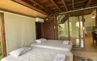 Kampung Halaman Villas