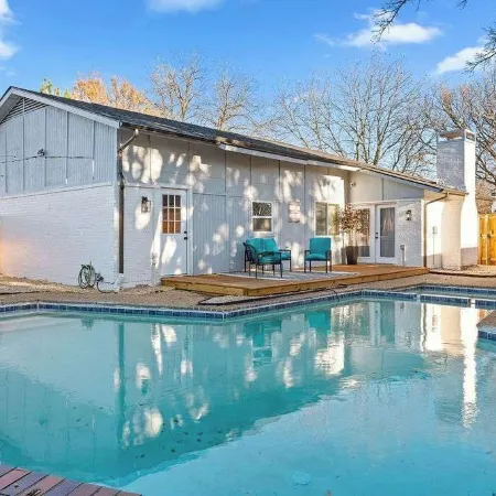 Haven House King Bed Backyard Pool