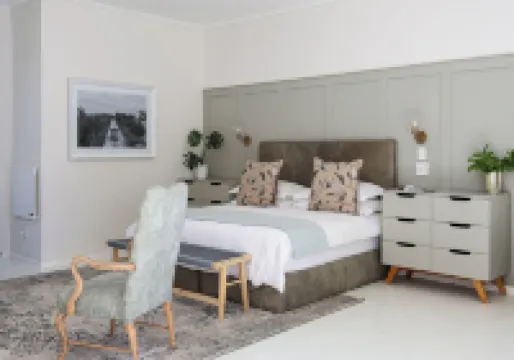 The Grand Hotel Robertson