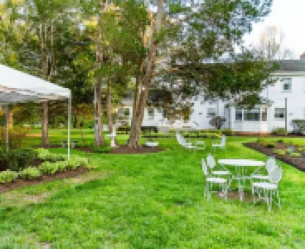 The Virginia Cliffe Inn Hotels in 