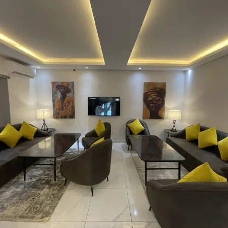 Ringruby Hotel Oladipo Bateye