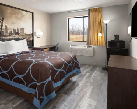 Super 8 by Wyndham Mentor/Cleveland Area Hotels in Lake County