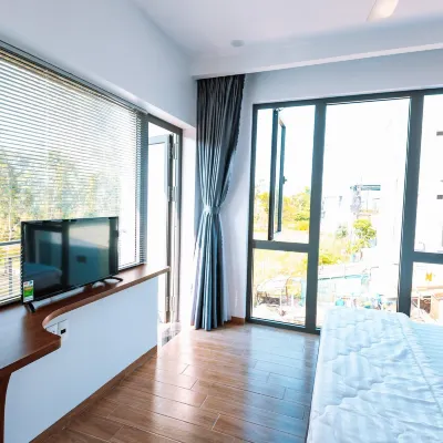 NgocHoa Hotel Hotels near Vinpearl Water World