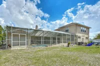 Pool & Lanai! Sophisticated Spring Hill Stay - Boutique