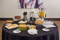 Hotel Cassino Tower Campinas Cambuí by Nacional Inn - breakfast