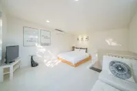 甯越工作室旅館