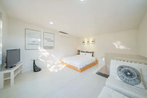 Yeongwol Atelier Pension