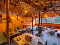 บีโฮลเดน สเตย์ แอนด์ คาเฟ่ - วิวภูเขา บูทีคสเตย์ ใน โอลด์ มานาลี โรงแรมในมานาลี