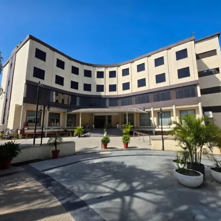 Chinmay Hotel & Resort