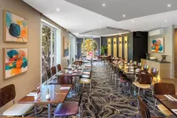 Best Western Plus Travel Inn Hotel - Motels