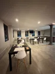 1 Oak Lodge