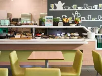 Ibis Budget Wroclaw Poludnie - breakfast