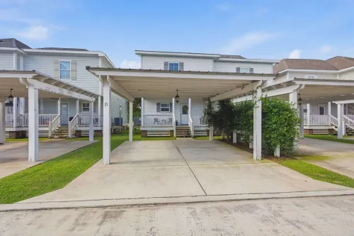 Home 4 U at Olive Bayou! Downtown Lake Charles