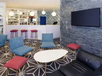 Hôtel Mercure Poitiers Site du Futuroscope - ที่มีบาร์