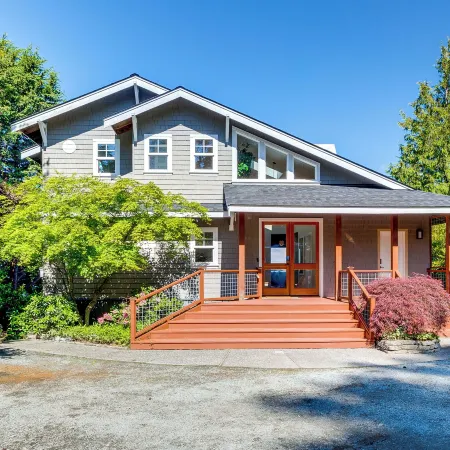 Snow Goose Point: Stunning Views & New Hot Tub!