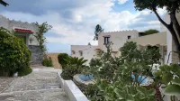 Room-Spacious Room in Creta for 3 People