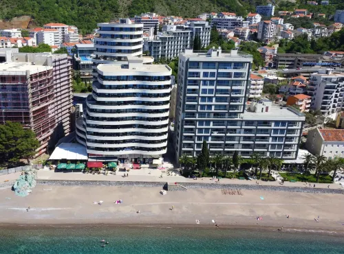 Azure Residence - breakfast