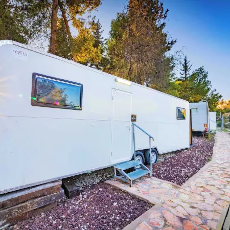 Peace Forest Jerusalem - Cabins & Caravans by City of David
