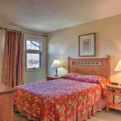 Mountain Creek Resort Home - Hot Tub & Pool Access Rooms
