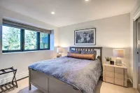 Lake View & Hot Tub – Walk to Speedboat Beach! 4Br - 4-نجوم
