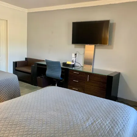 HOTEL BOUGAMBILIAS RESORT INN