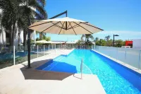 Lanai Riverside Apartments - Pools