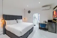 Boutique Hotel-Style 4Bed Home In Ferndale - balcony