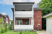 Spacious Detroit Tudor w/ Patio & Workspace! - balcony