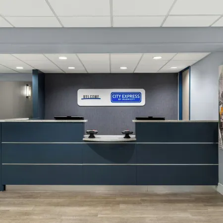 Baymont Inn & Suites by Wyndham Findlay