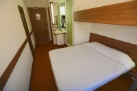 โรงแรม Hi! Queretaro - โรงแรมราคาถูก