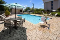 Hampton Inn Dover - piscina