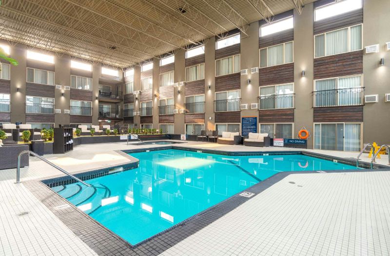 Sandman Hotel Edmonton West photo 3