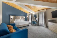 Best Western Plus the Inn at Hampton - 3-Star