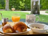 Hôtel le Donjon - Cœur de La Cité Médiévale - breakfast