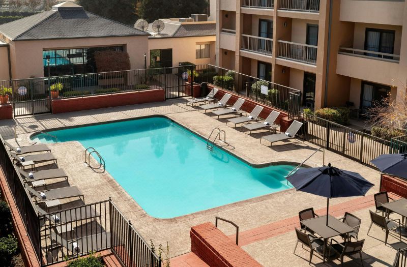 Courtyard Bakersfield photo 4