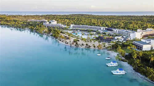 Zemi Miches Punta Cana All-Inclusive Resort, Curio Collection by Hilton - breakfast