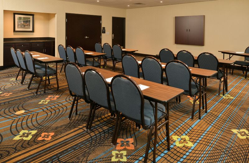Hampton Inn & Suites Harvey/New Orleans West Bank photo 2