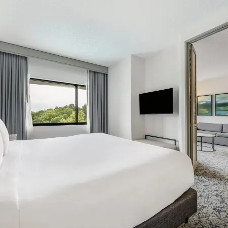 DoubleTree Suites by Hilton Raleigh - Durham